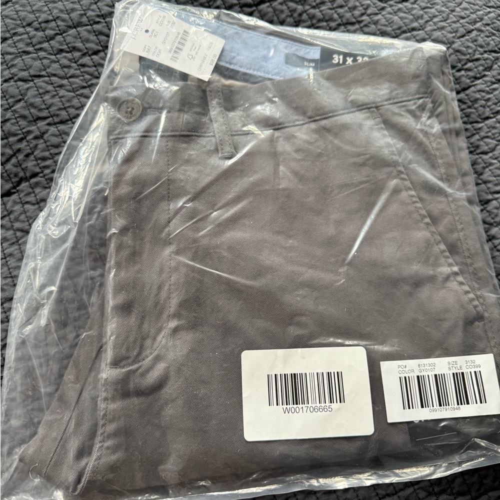 J.Crew Men's Slim-Fit Original Chino Pants in Onyx Gray color